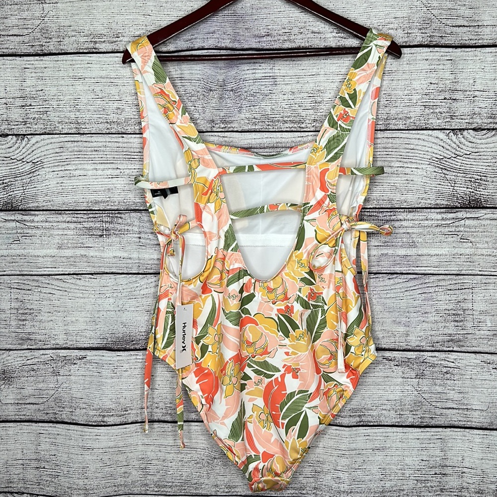 NWT HURLEY FLORAL PRINT One Piece Bathing Suit Size 1X - Picture 2 of 10